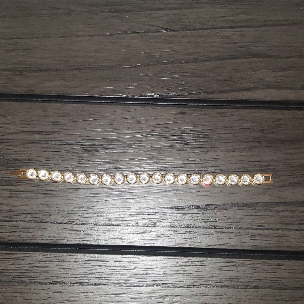 Touchstone Crystal ice bracelet